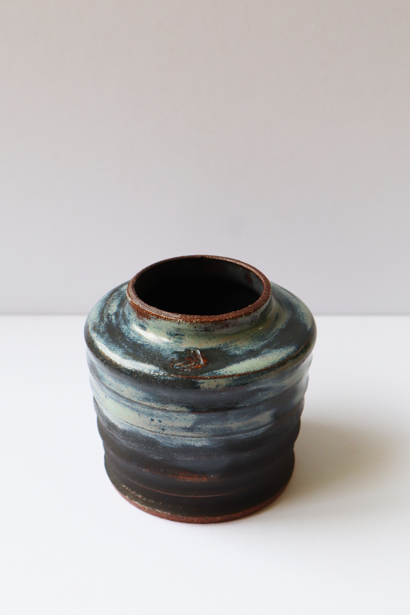 Ribbed Vase