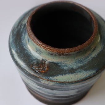 Ribbed Vase